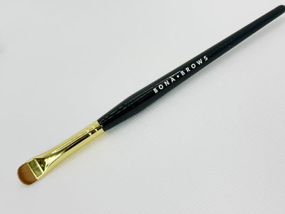 Il pennello a lingua di gatto piatto